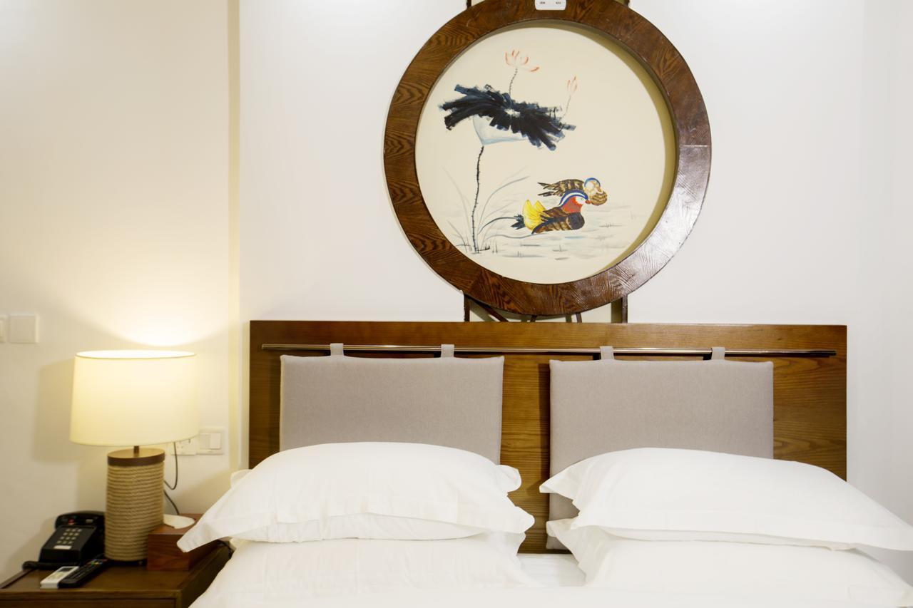 Fenghuang Poshan Inn เฟิ่งหวง ภายนอก รูปภาพ