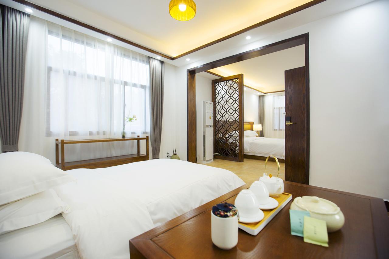 Fenghuang Poshan Inn เฟิ่งหวง ภายนอก รูปภาพ