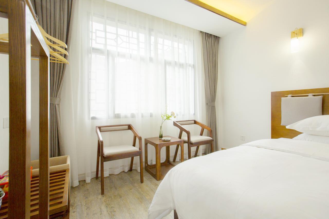 Fenghuang Poshan Inn เฟิ่งหวง ภายนอก รูปภาพ