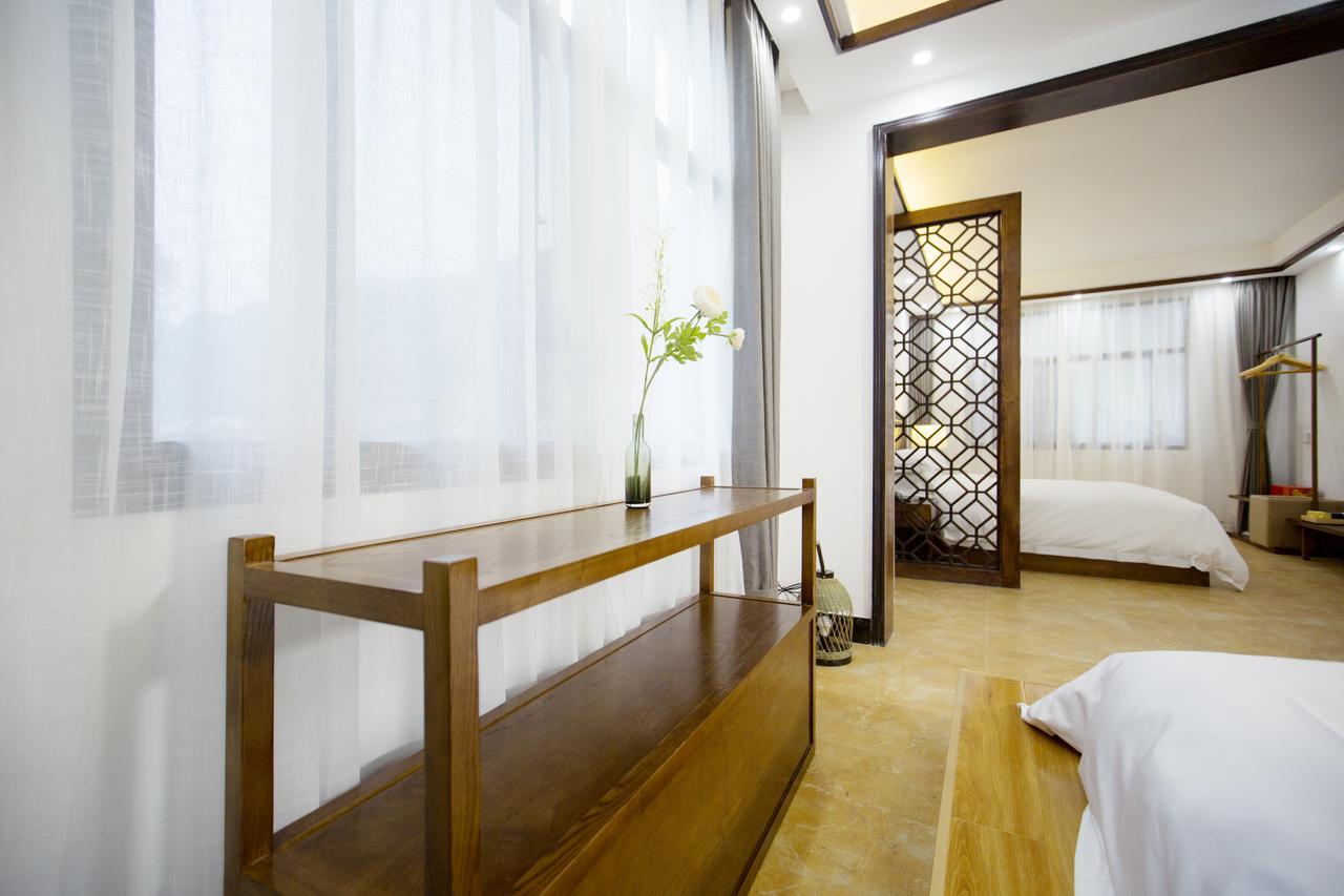 Fenghuang Poshan Inn เฟิ่งหวง ภายนอก รูปภาพ